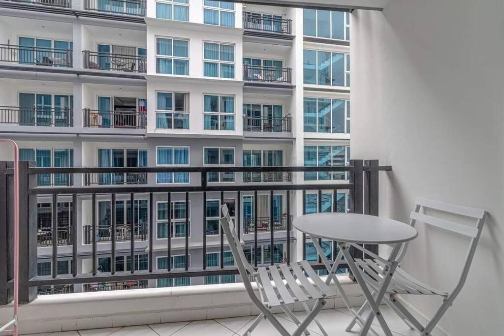 Avenue Residence C5 Pattaya Zewnętrze zdjęcie
