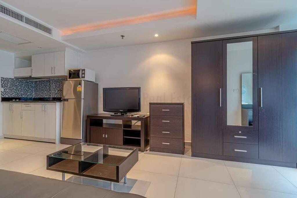 Avenue Residence C5 Pattaya Zewnętrze zdjęcie
