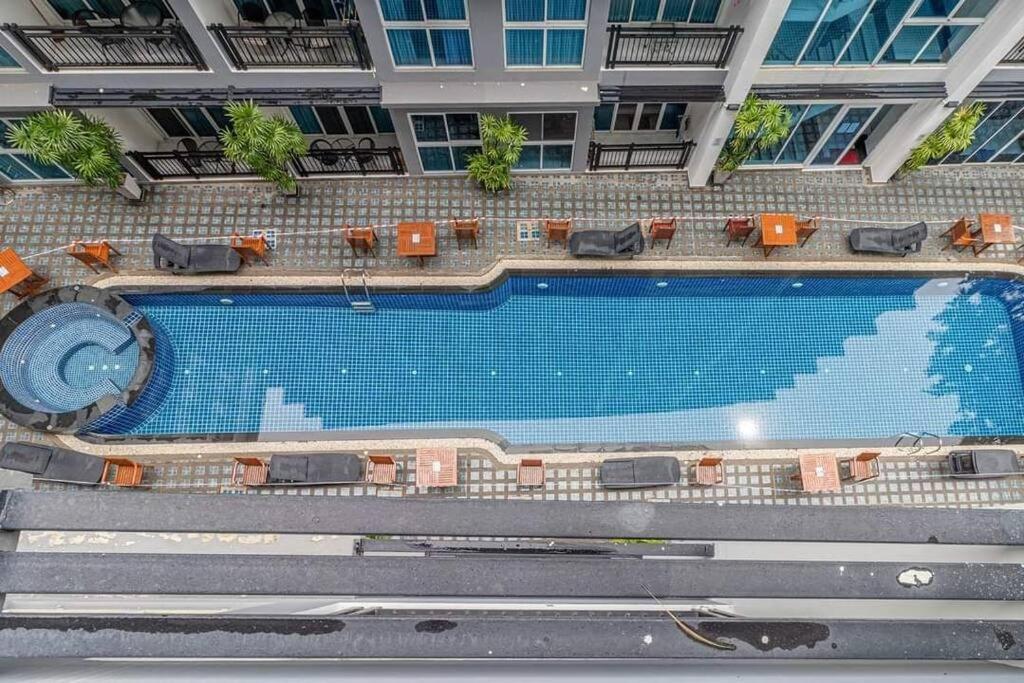 Avenue Residence C5 Pattaya Zewnętrze zdjęcie